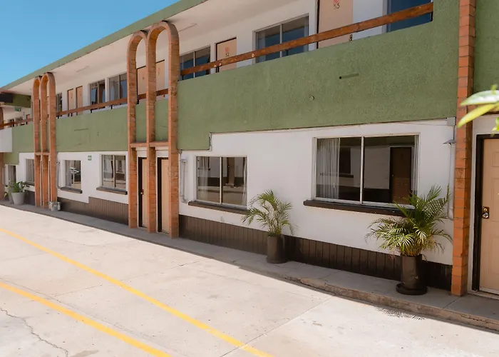 Hotel Zacatecas Courts